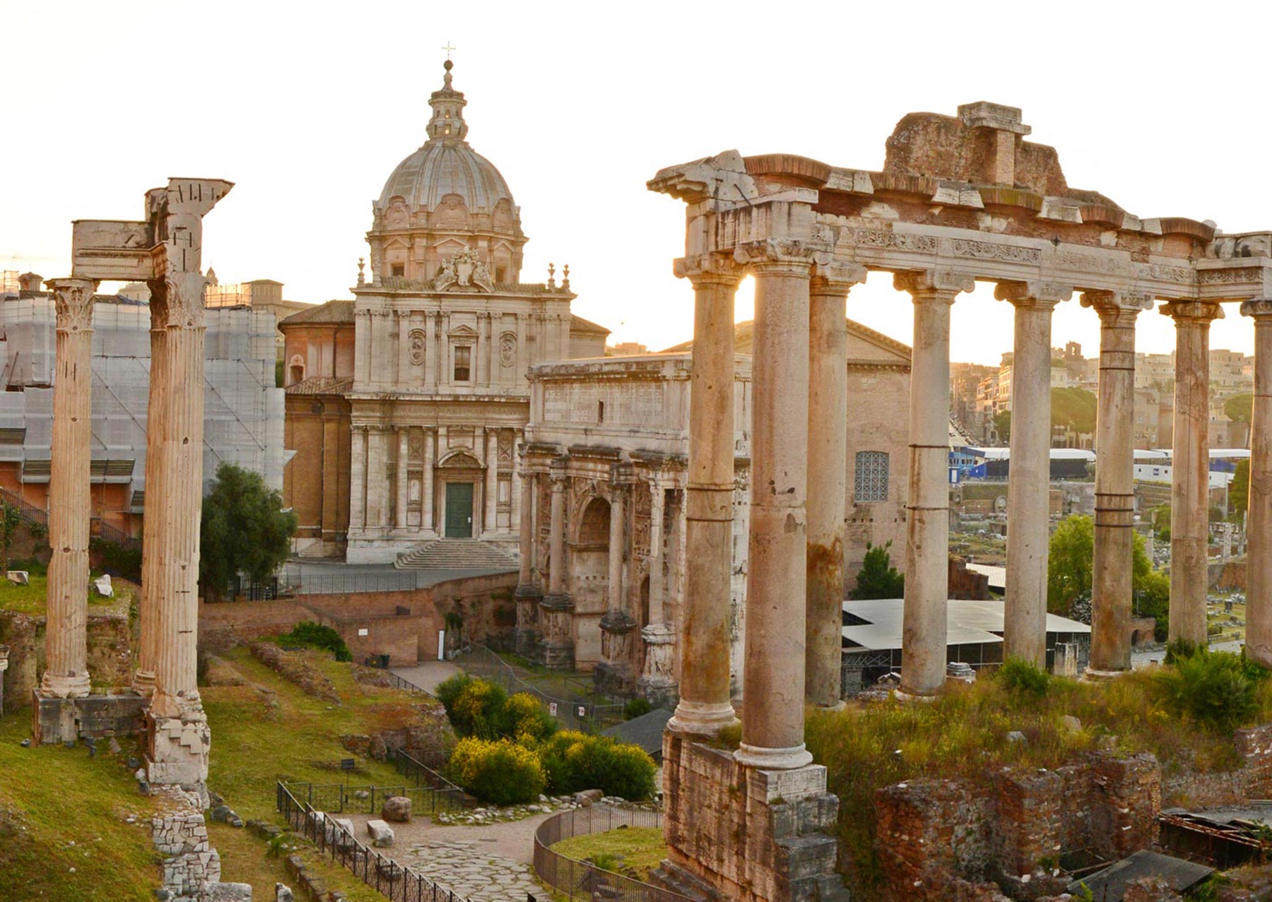Италия после рима. Палатинский холм в Риме. Храм Сатурна в Риме. Палатин в древнем Риме. Холм палатин в древнем Риме.